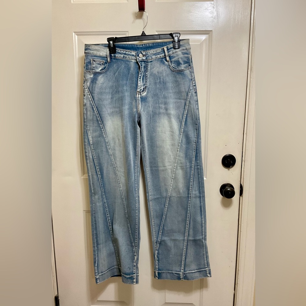Plus-size High-waisted, wide-leg washed denim, blue jeans